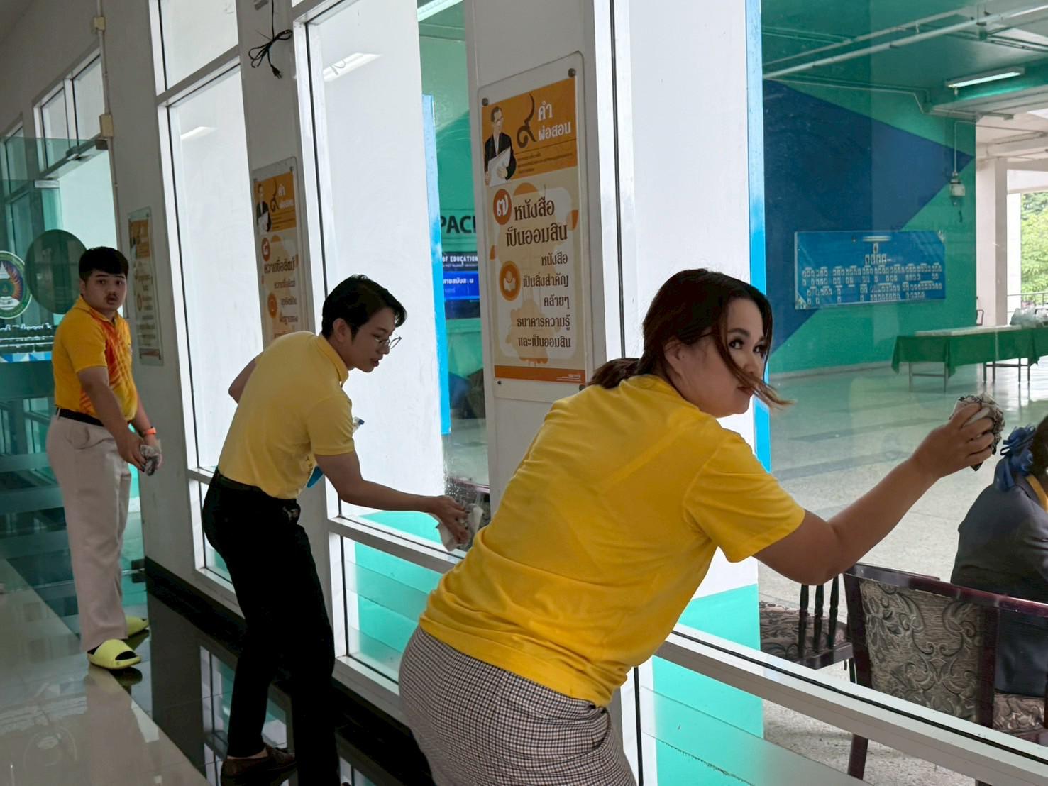 36. กิจกรรมจิตอาสาบำเพ็ญสาธารณะประโยชน์ Big Cleaning Day